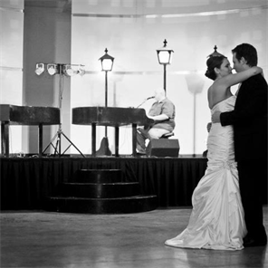 St Louis Live Music, St Louis Wedding Bands, St Louis Wedding DJ , Spanky Entertainment 